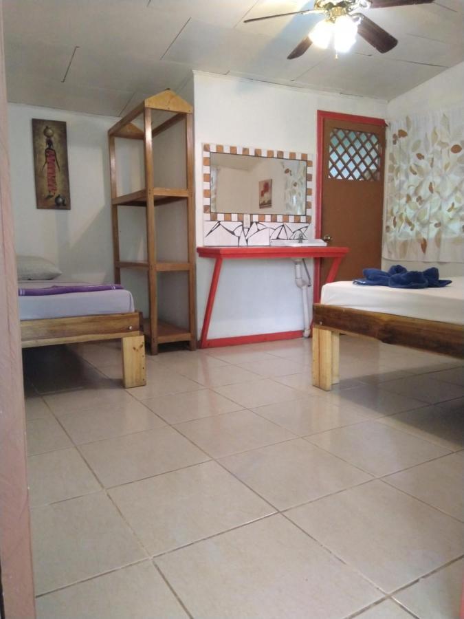 Отель Cabinas Talamanca Sa Puerto Viejo de Talamanca Экстерьер фото