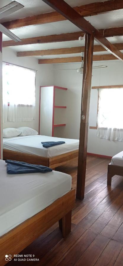 Отель Cabinas Talamanca Sa Puerto Viejo de Talamanca Экстерьер фото