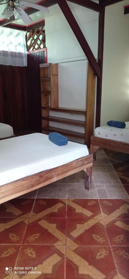 Отель Cabinas Talamanca Sa Puerto Viejo de Talamanca Экстерьер фото