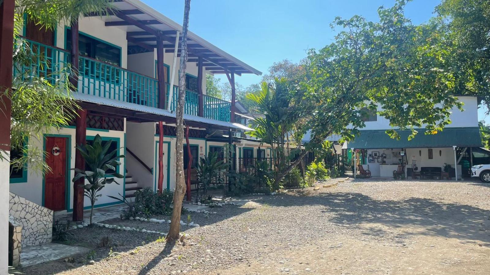 Отель Cabinas Talamanca Sa Puerto Viejo de Talamanca Экстерьер фото